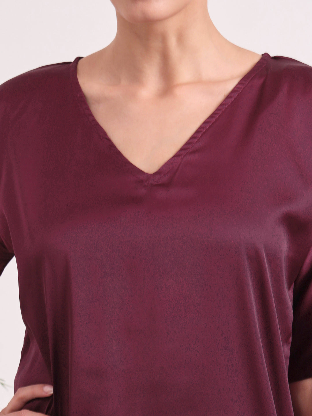 Women's European Satin-Finish, V-Neck Top