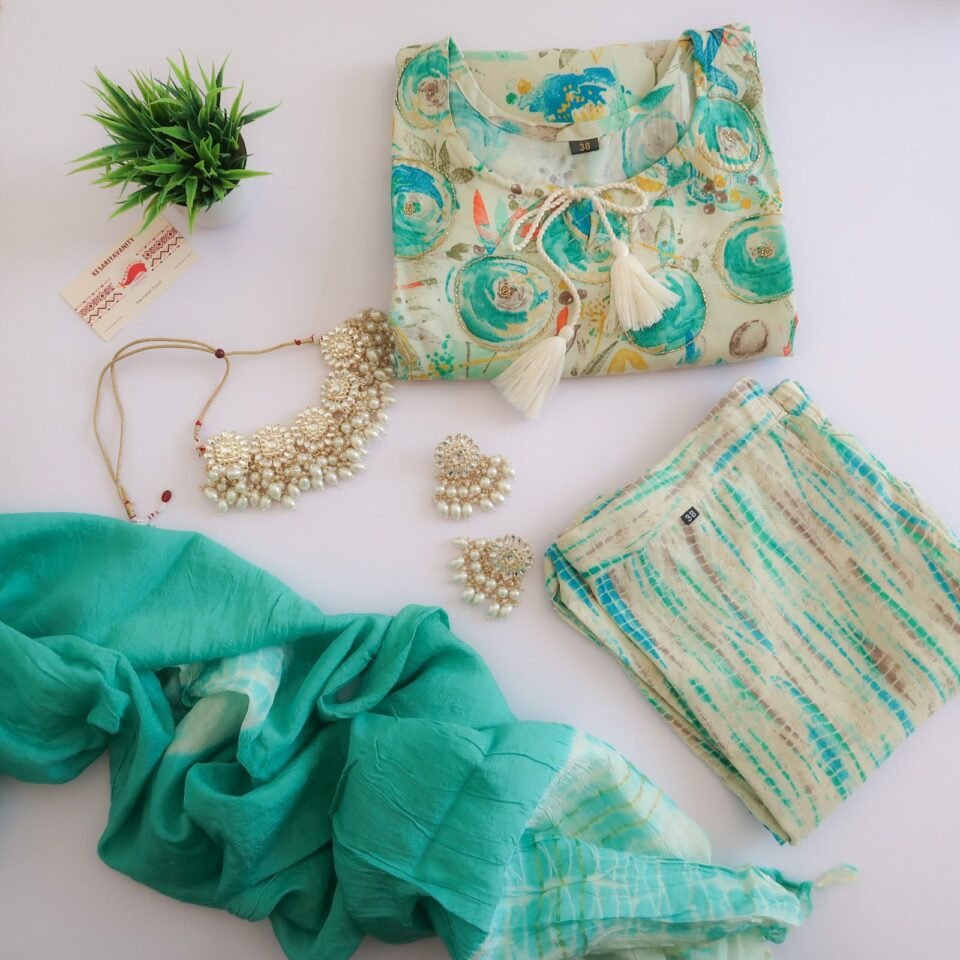 Sober Turquoise Malai Grey Suit