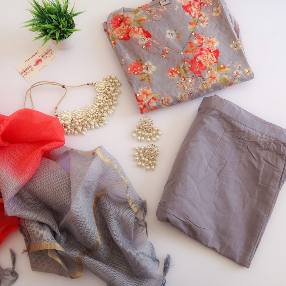 Ash Grace handwork Inaayat Floral Suit Set